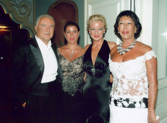 Les Ottomans’ta 007 Siyah Beyaz Gecesi