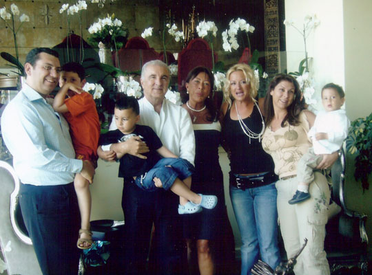 Ailem
